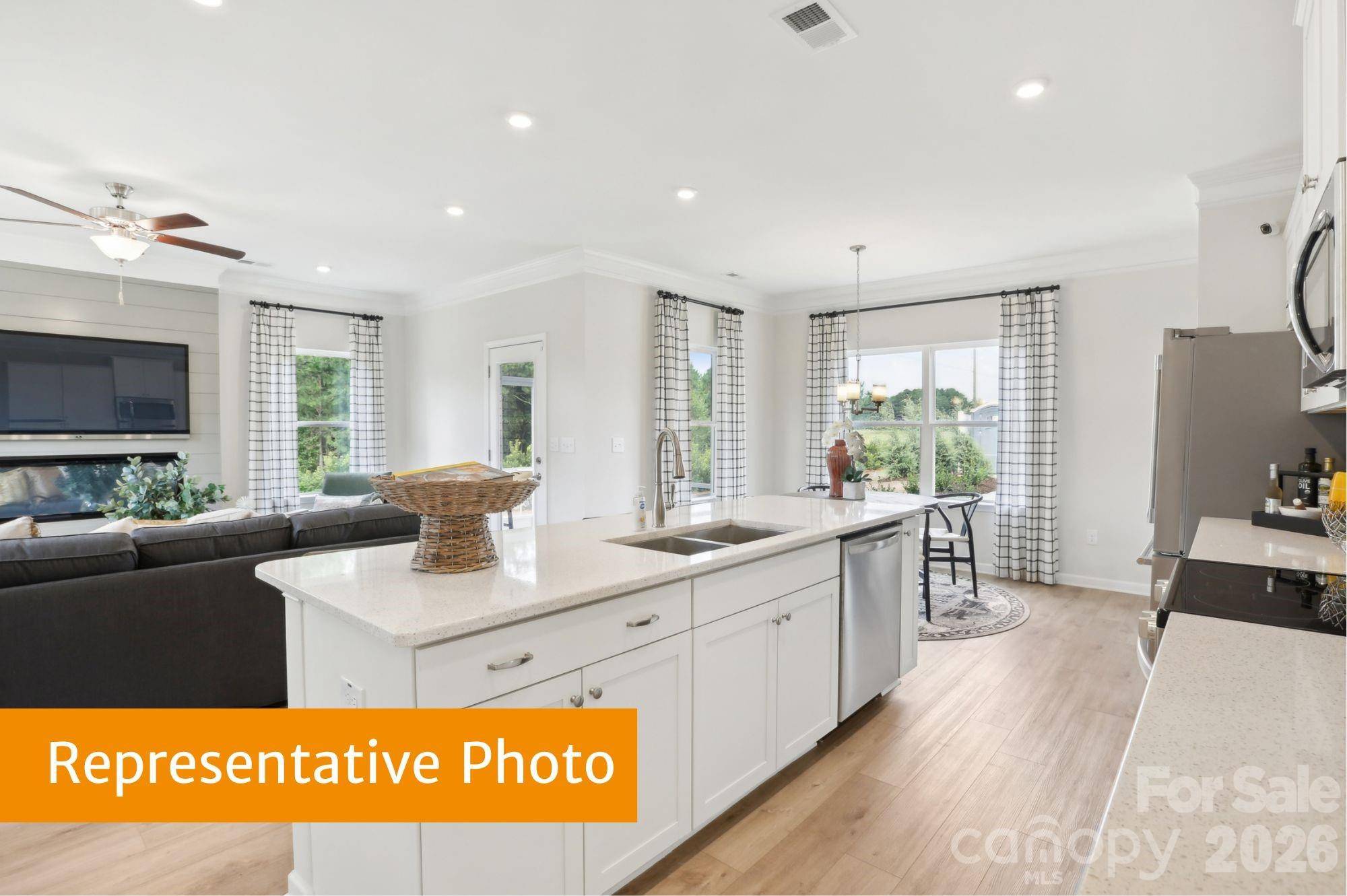 4228 Ruth Creek CT, Charlotte, NC 28216