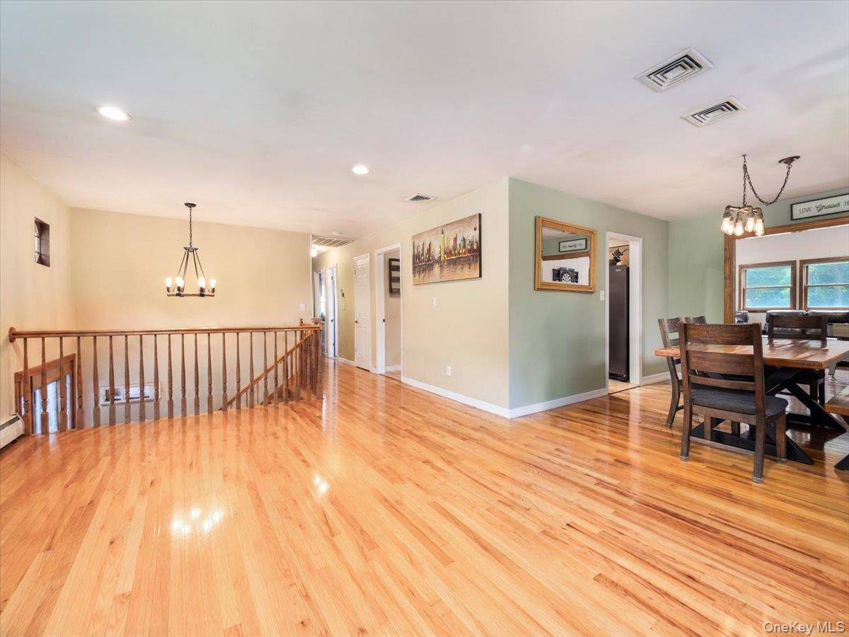 1 S Park LN, Nanuet, NY 10954