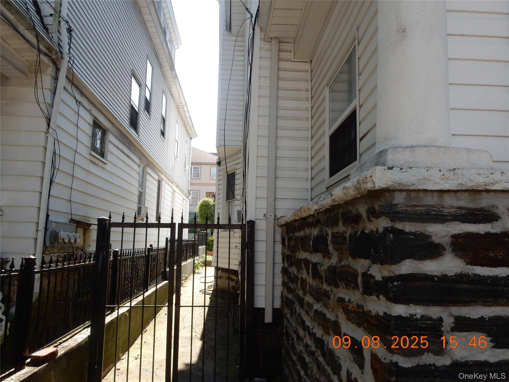342 S 2nd AVE, Mount Vernon, NY 10550