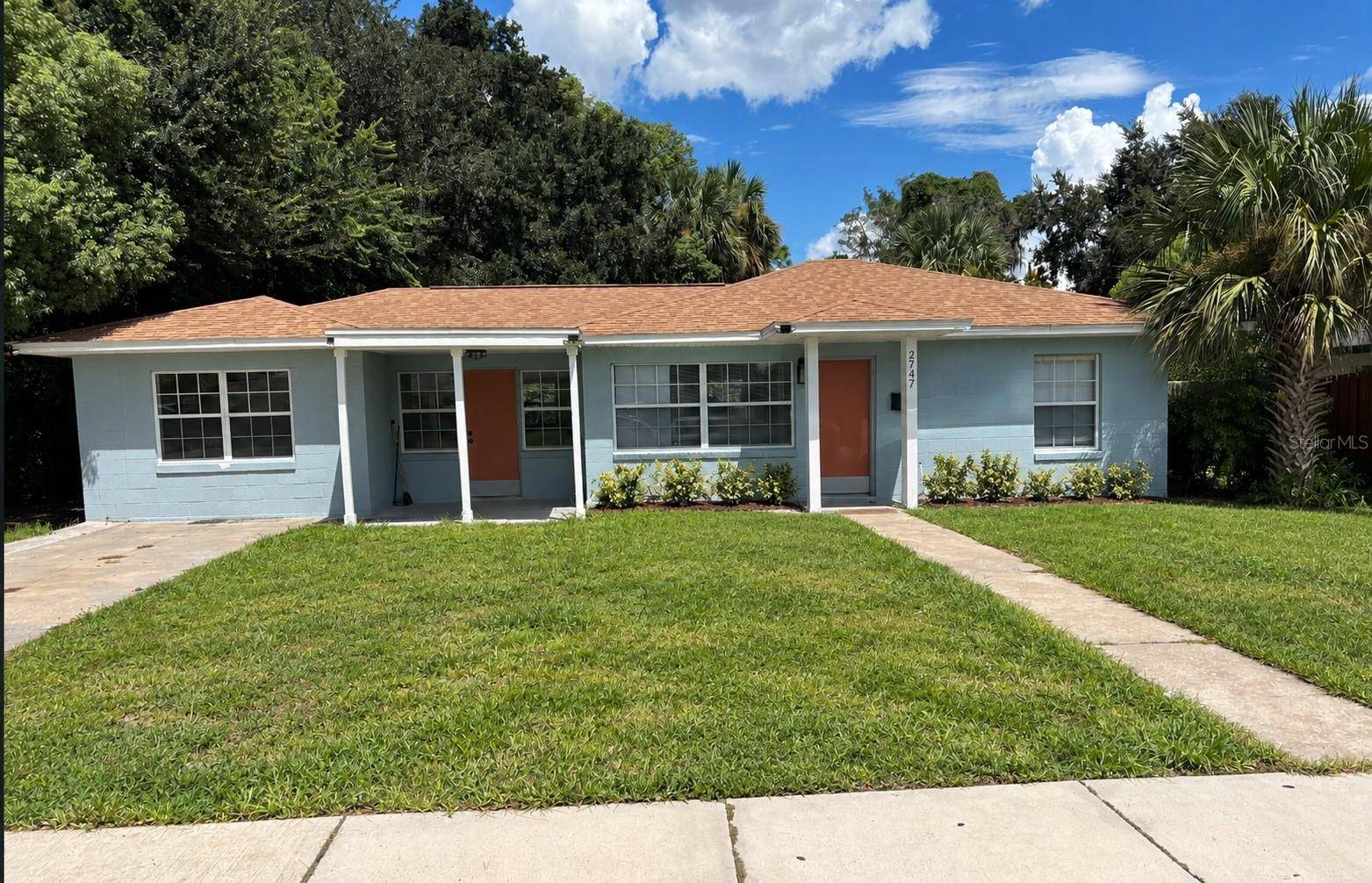 2747 EASTLAND RD, Mount Dora, FL 32757