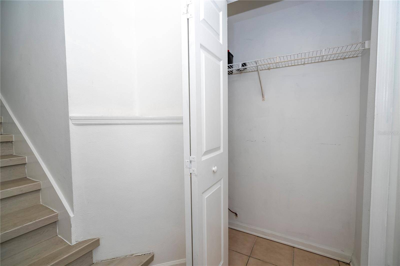 4336 S KIRKMAN RD #704, Orlando, FL 32811
