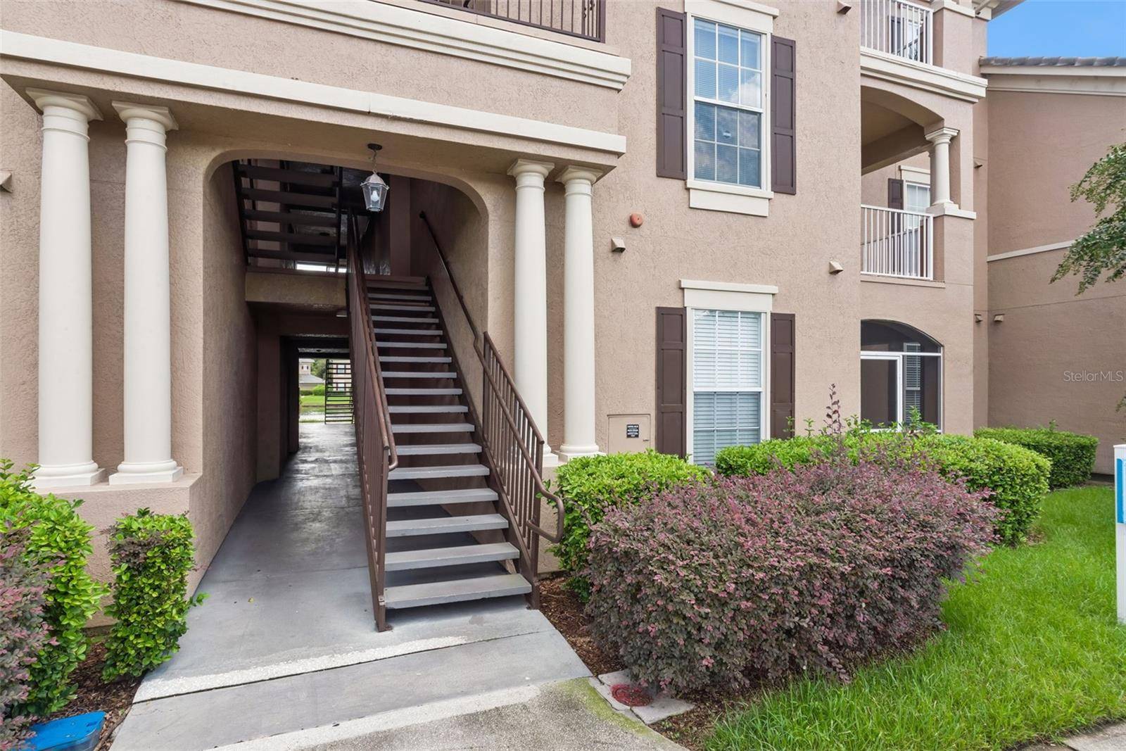 14205 FALLS CHURCH DR #2007, Orlando, FL 32837