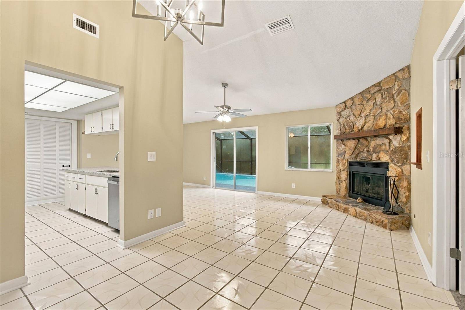 9403 HORIZON DR, Spring Hill, FL 34608