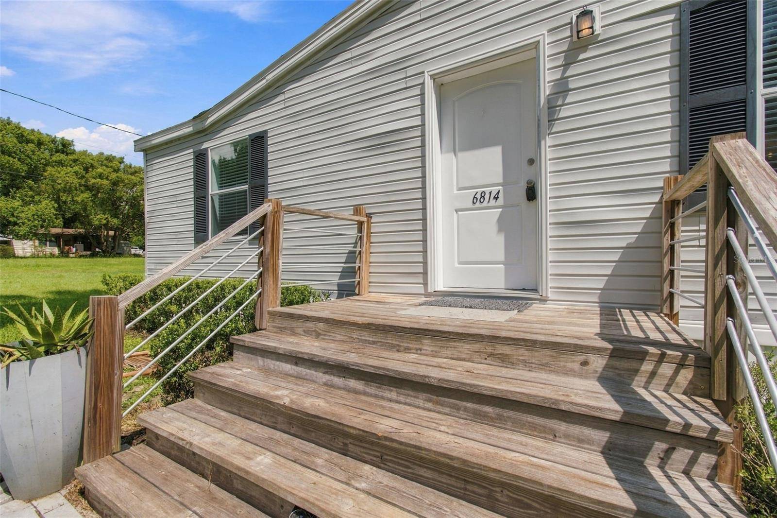 6814 FOUNDERS ST, Zephyrhills, FL 33542