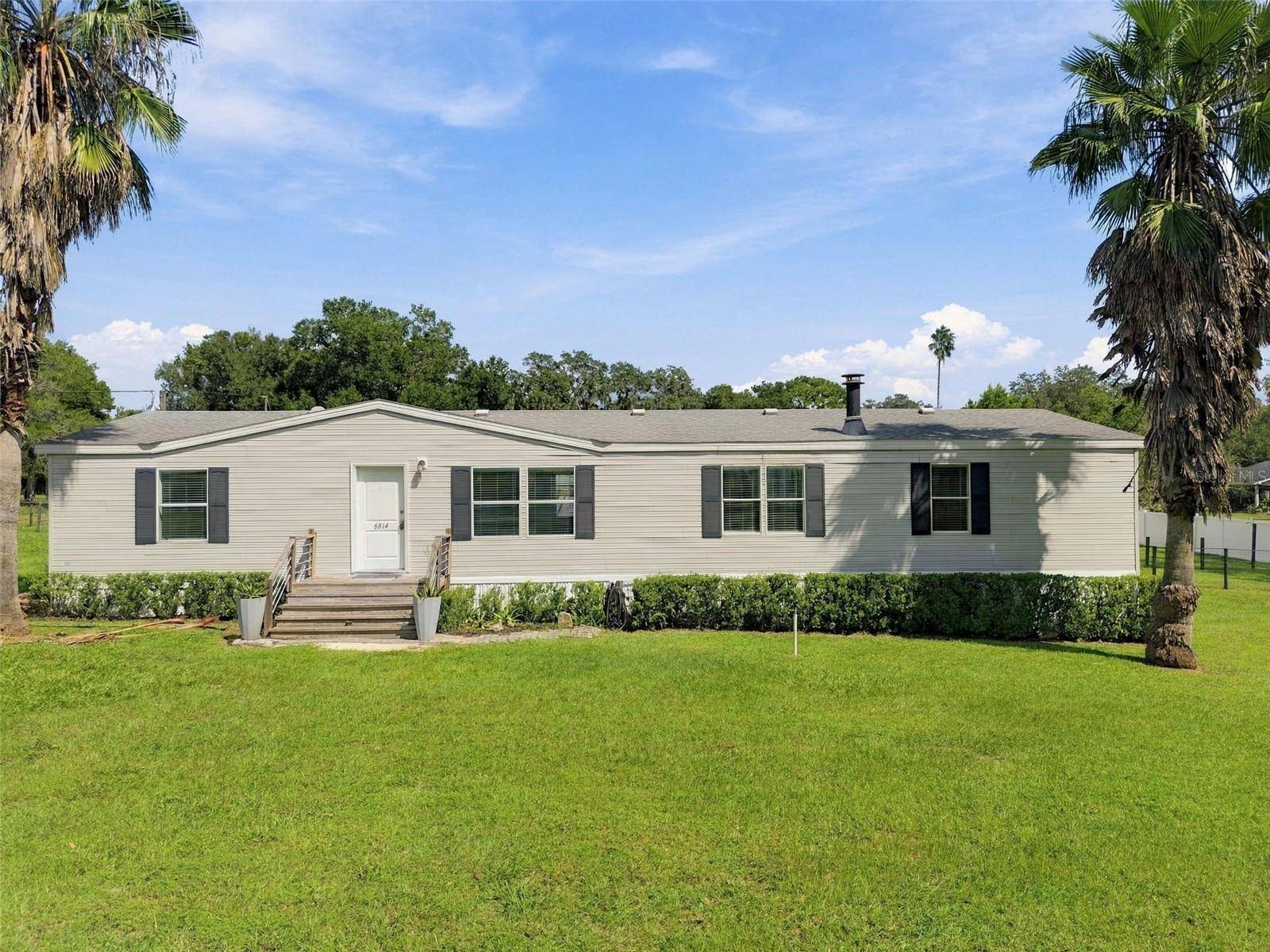 6814 FOUNDERS ST, Zephyrhills, FL 33542