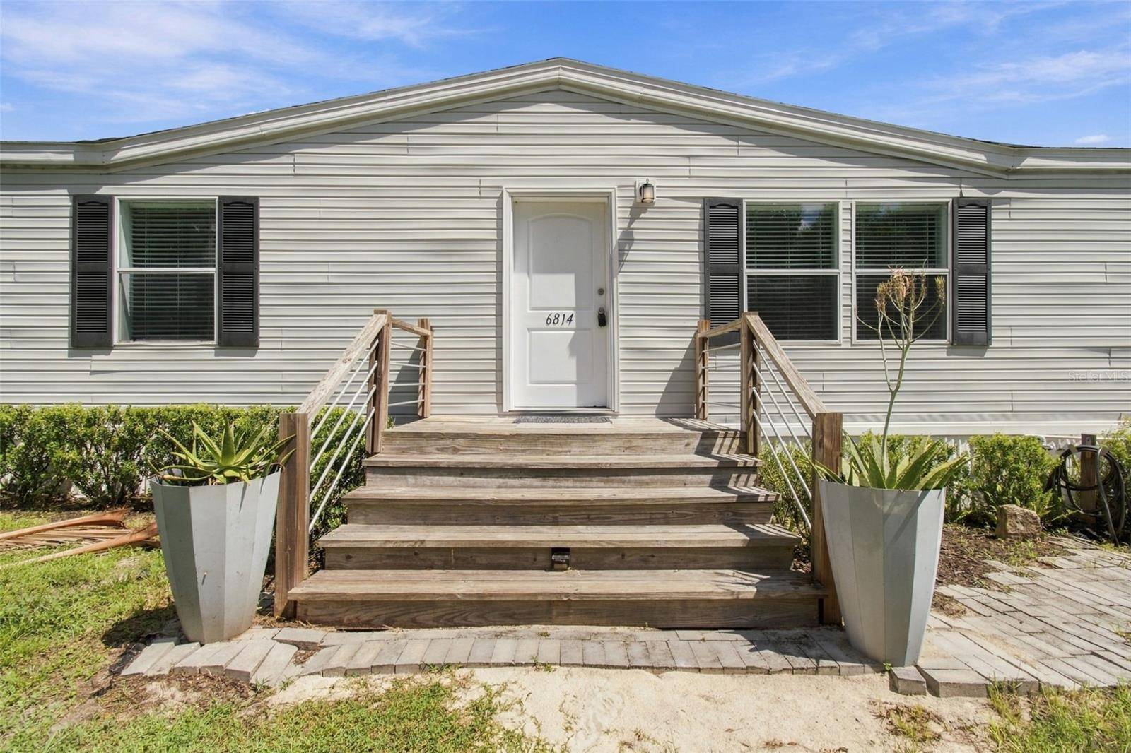 6814 FOUNDERS ST, Zephyrhills, FL 33542