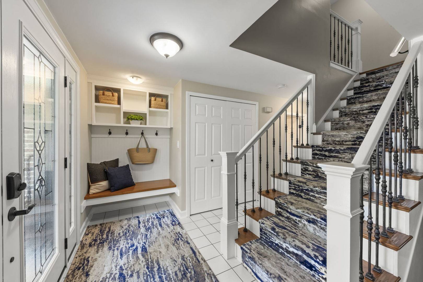 1608 Lois Ann LN, Naperville, IL 60563
