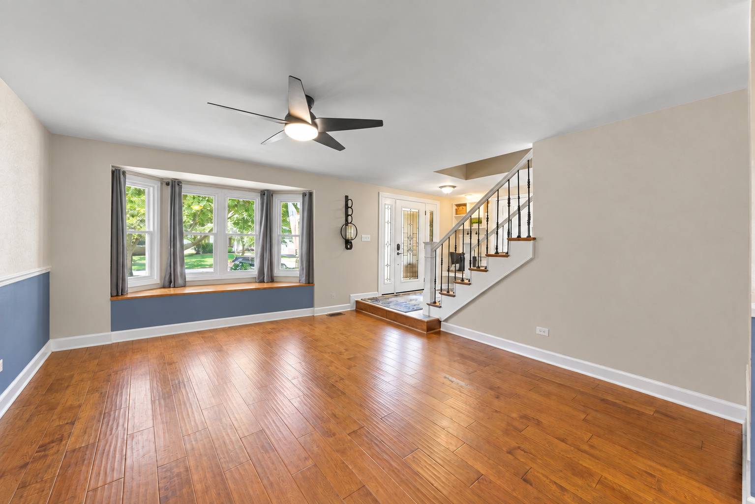 1608 Lois Ann LN, Naperville, IL 60563