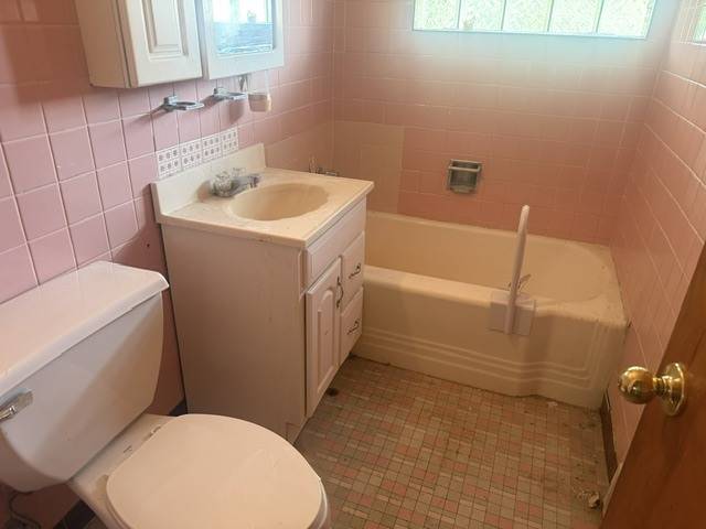9426 S Avers AVE, Evergreen Park, IL 60805