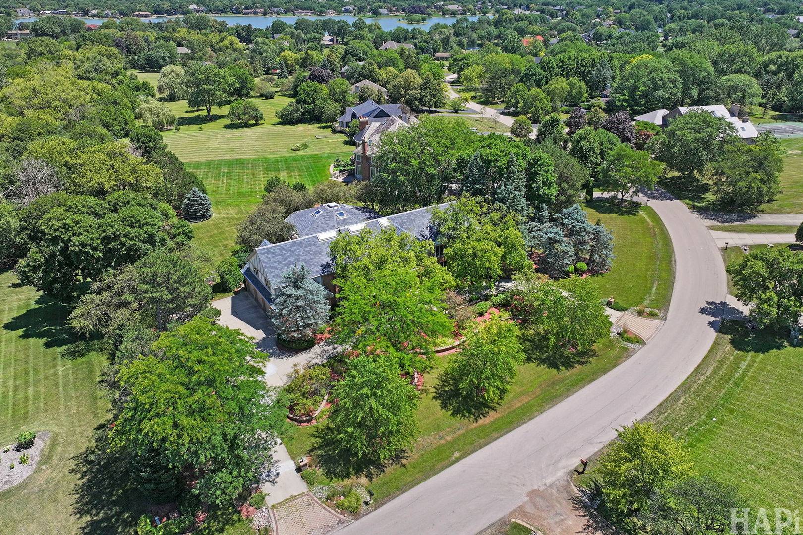 35 Revere DR, South Barrington, IL 60010