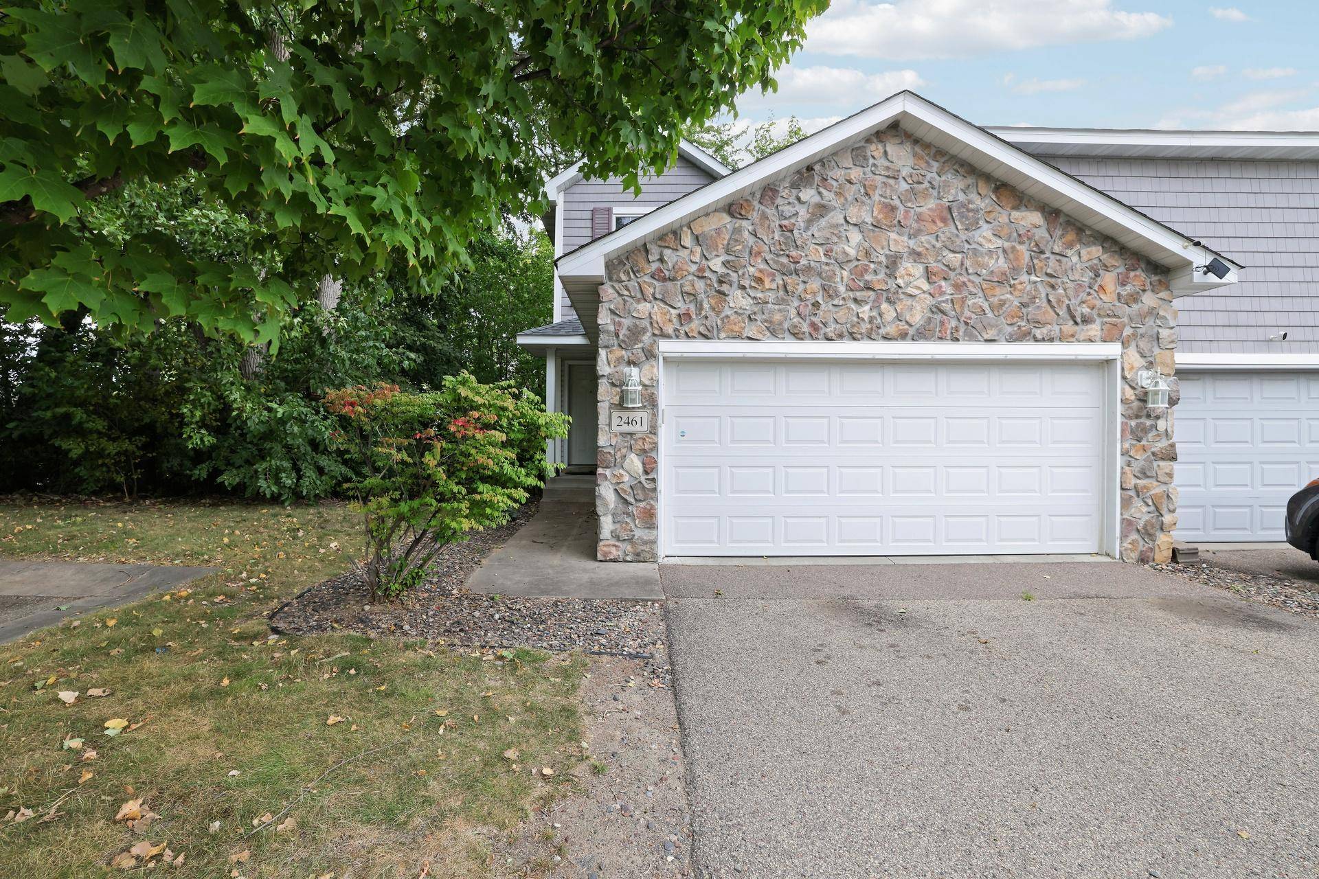 2461 Williams DR, Burnsville, MN 55337