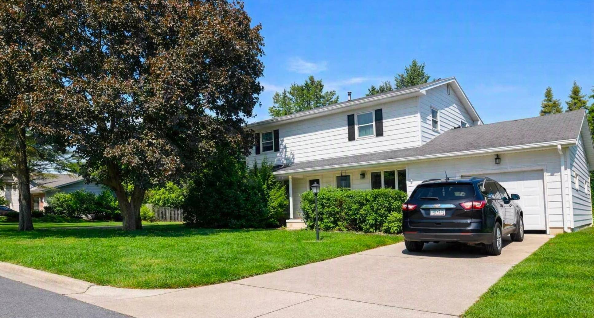 1518 6th ST SW, Faribault, MN 55021