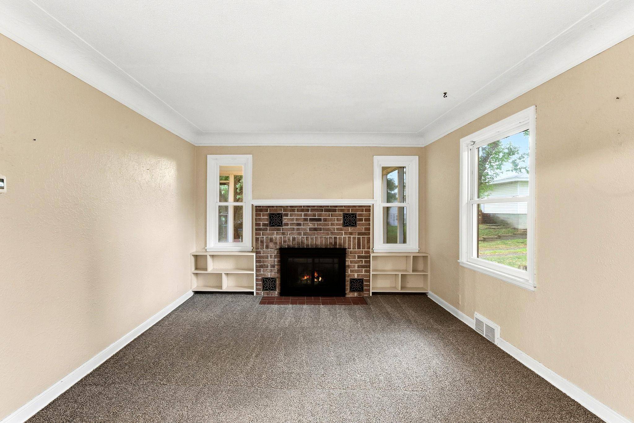 6728 W River RD, Brooklyn Center, MN 55430