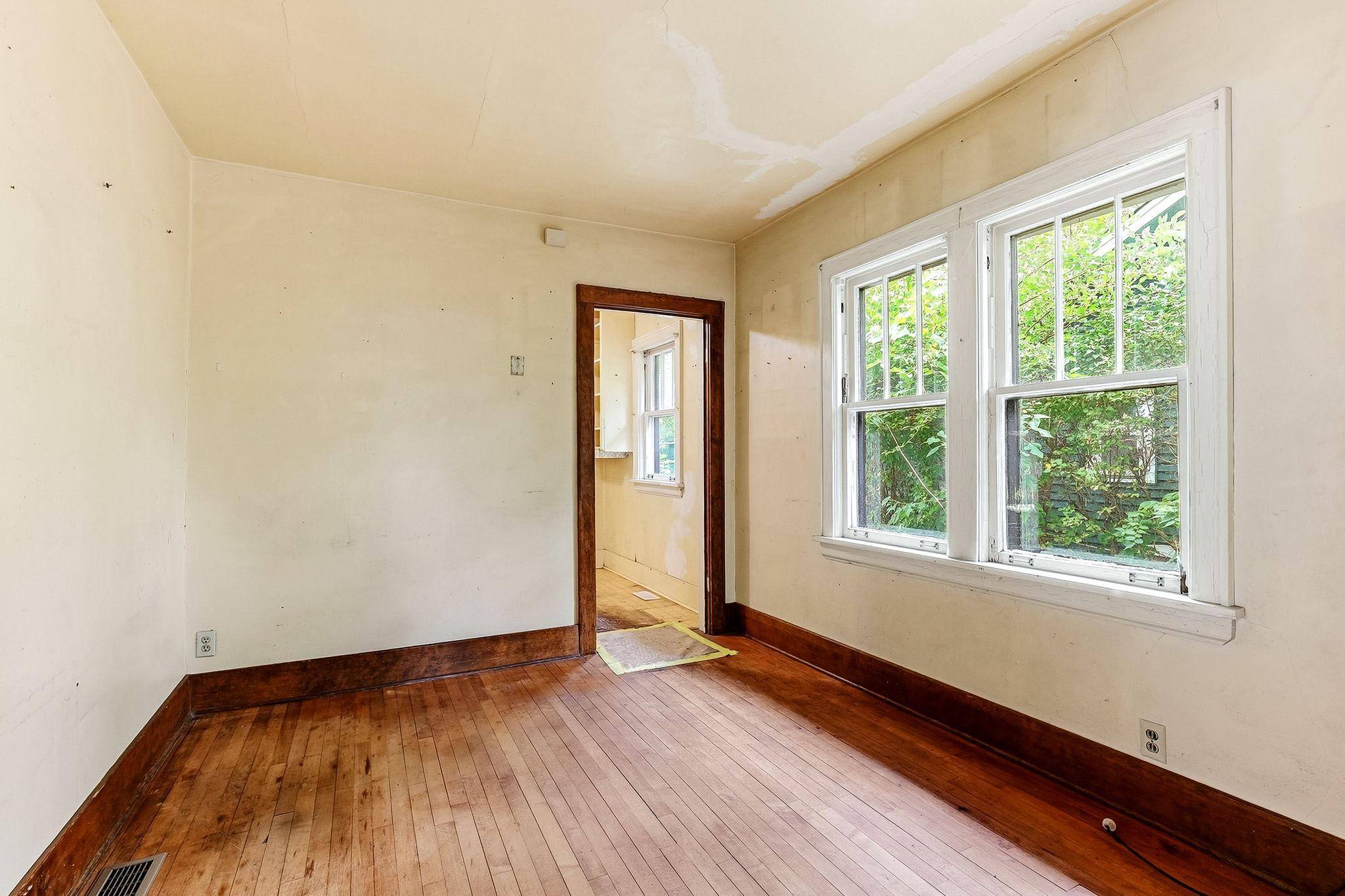 4718 Dupont AVE N, Minneapolis, MN 55430