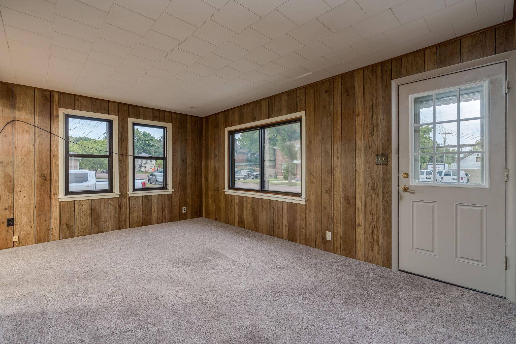 212 E Rock ST, Mankato, MN 56001
