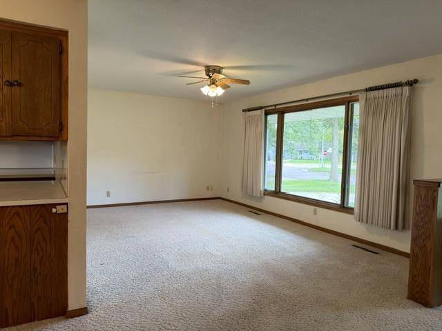 1421 12th ST, Windom, MN 56101