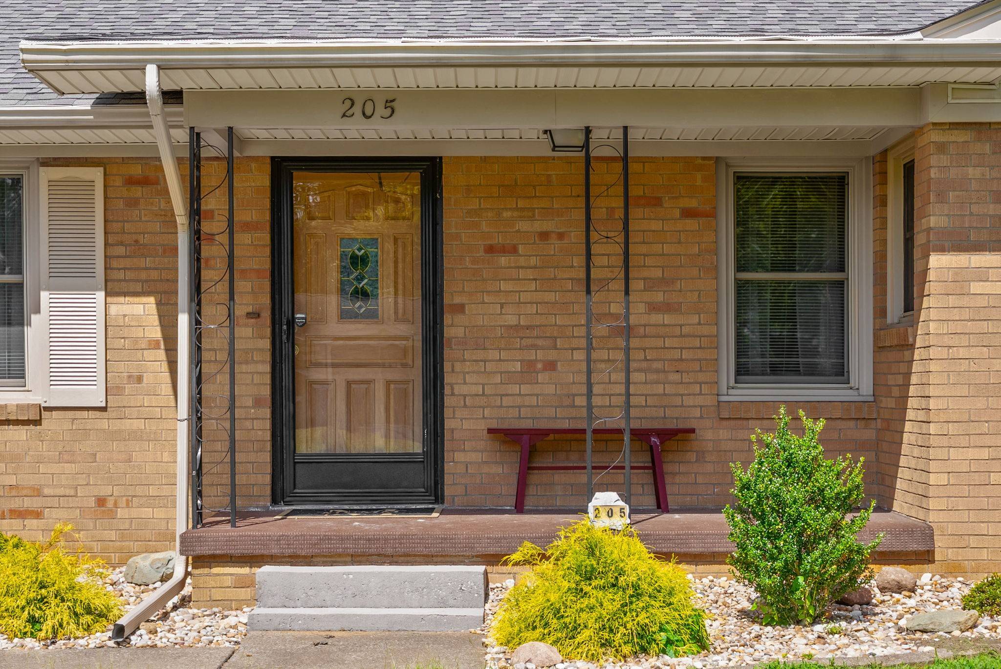 205 Sherwood Dr, Hopkinsville, KY 42240