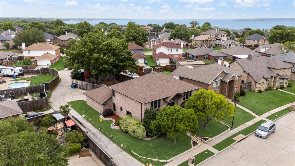 9209 Chimneywood Drive, Rowlett, TX 75089