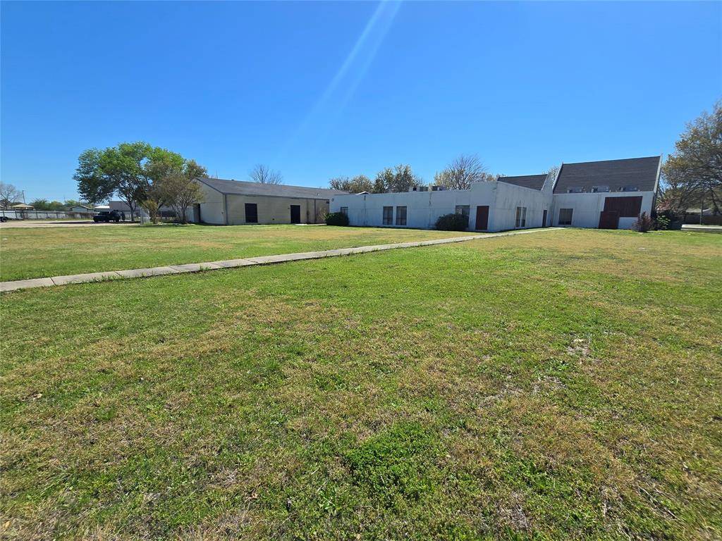 4501 Matthew Road, Grand Prairie, TX 75052