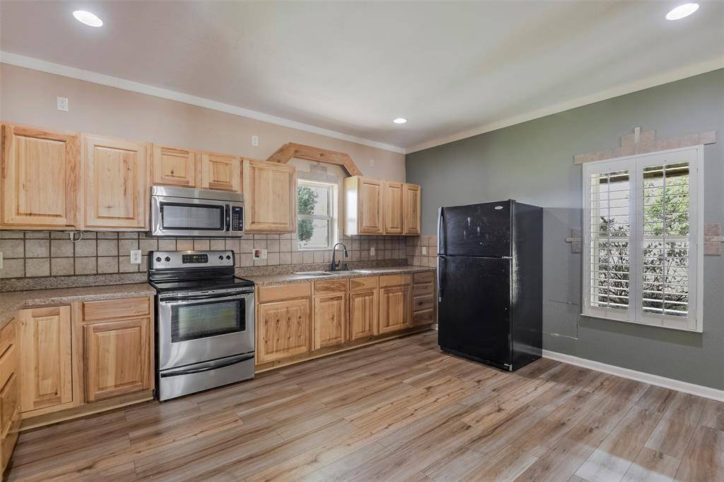 3625 Carla Court, Granbury, TX 76049