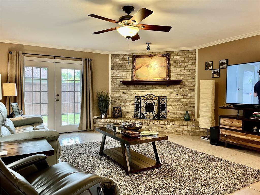 15542 Earlport Circle, Dallas, TX 75248