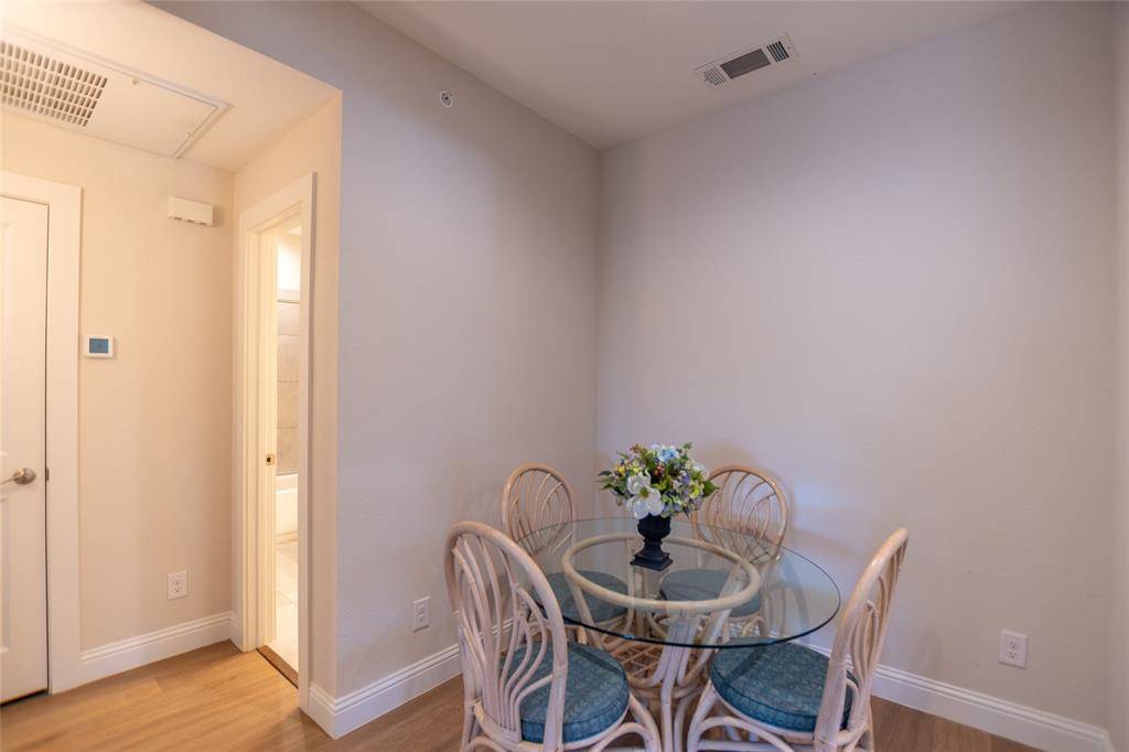 10660 Park Village Place #Unit C, Dallas, TX 75230