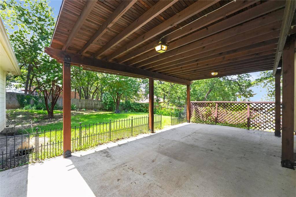 720 Big Horn Trail, Crowley, TX 76036