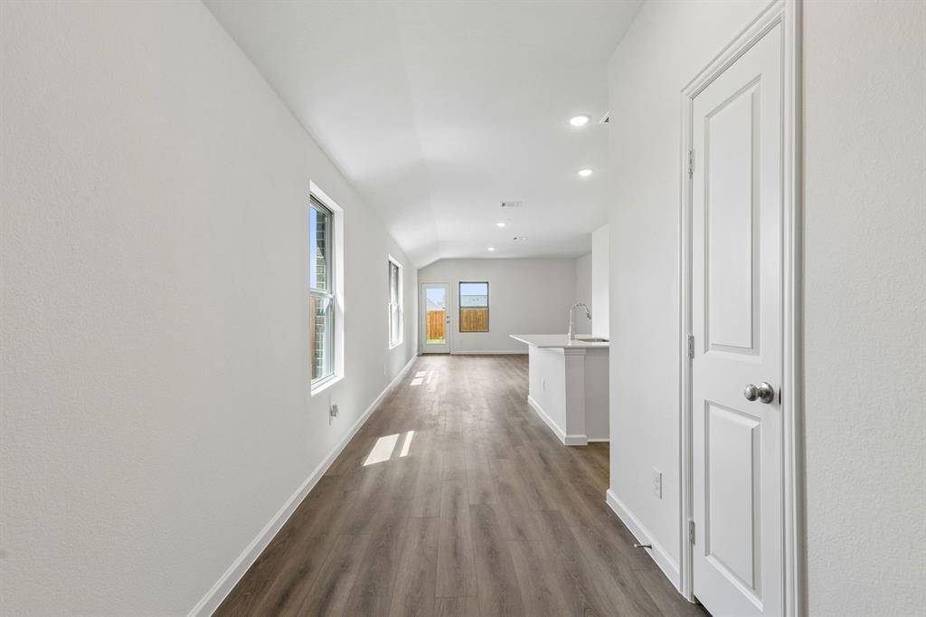 859 Hillcrest Boulevard, Princeton, TX 75407