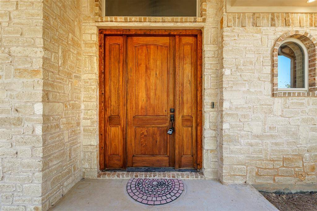 223 E Bay Drive, Bridgeport, TX 76426
