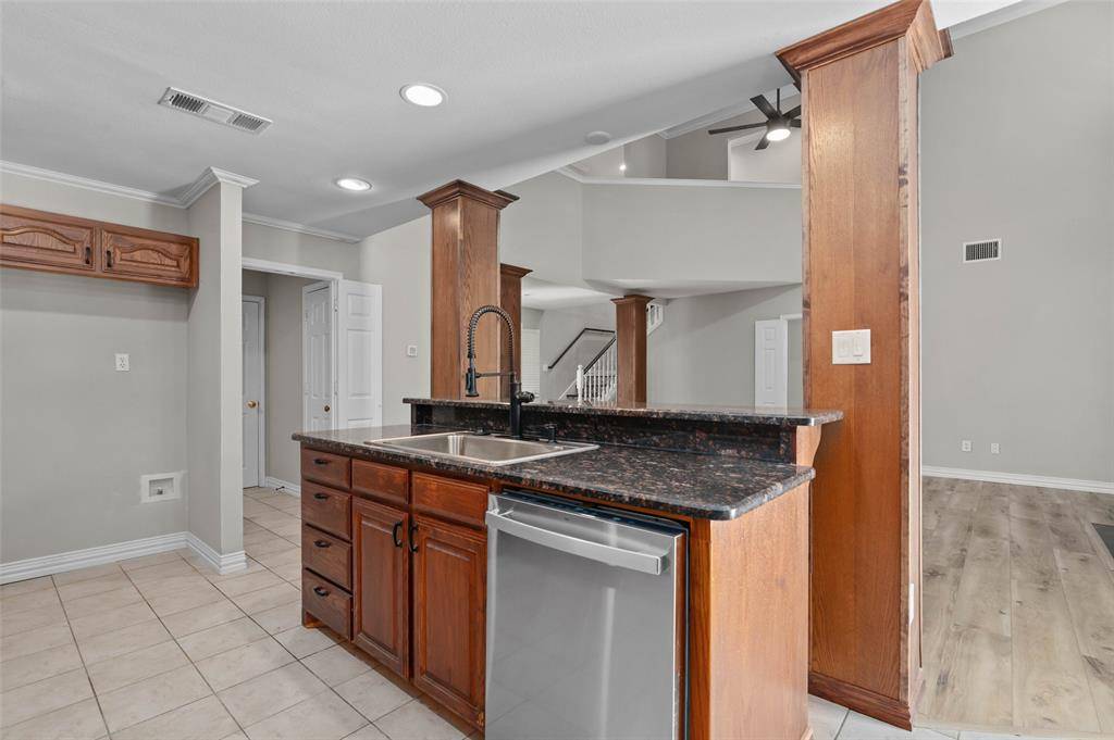 421 W Windsor Drive, Denton, TX 76207