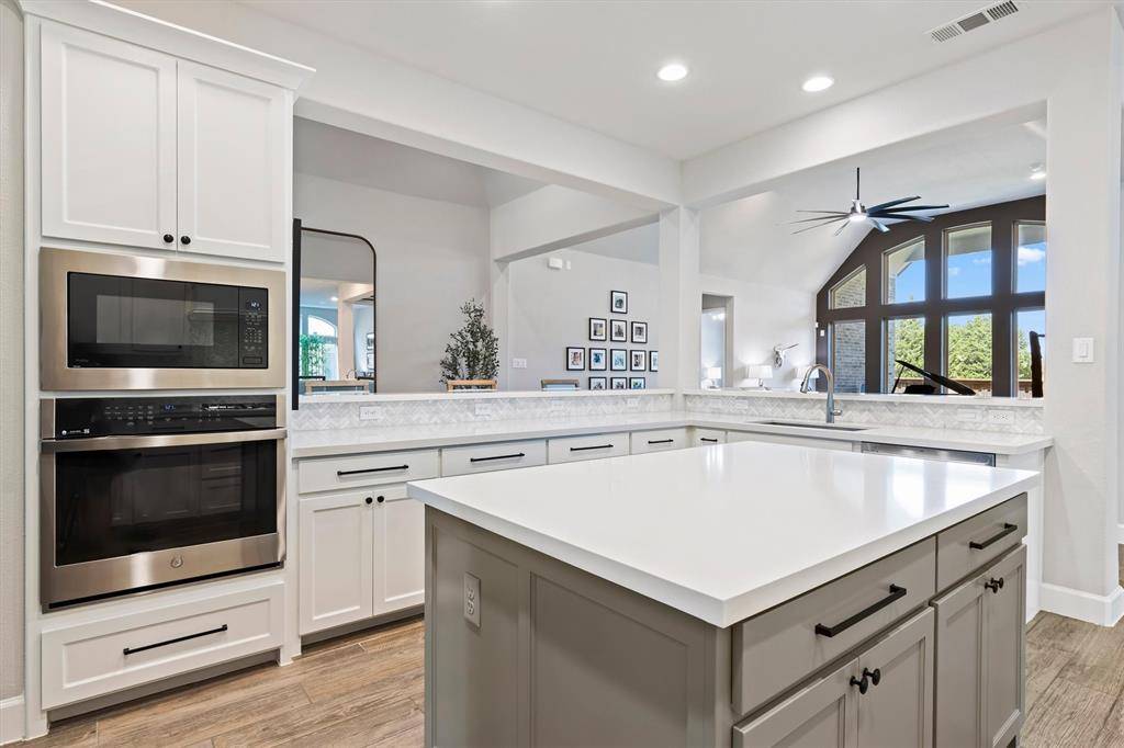 2825 Shane Drive, Midlothian, TX 76065