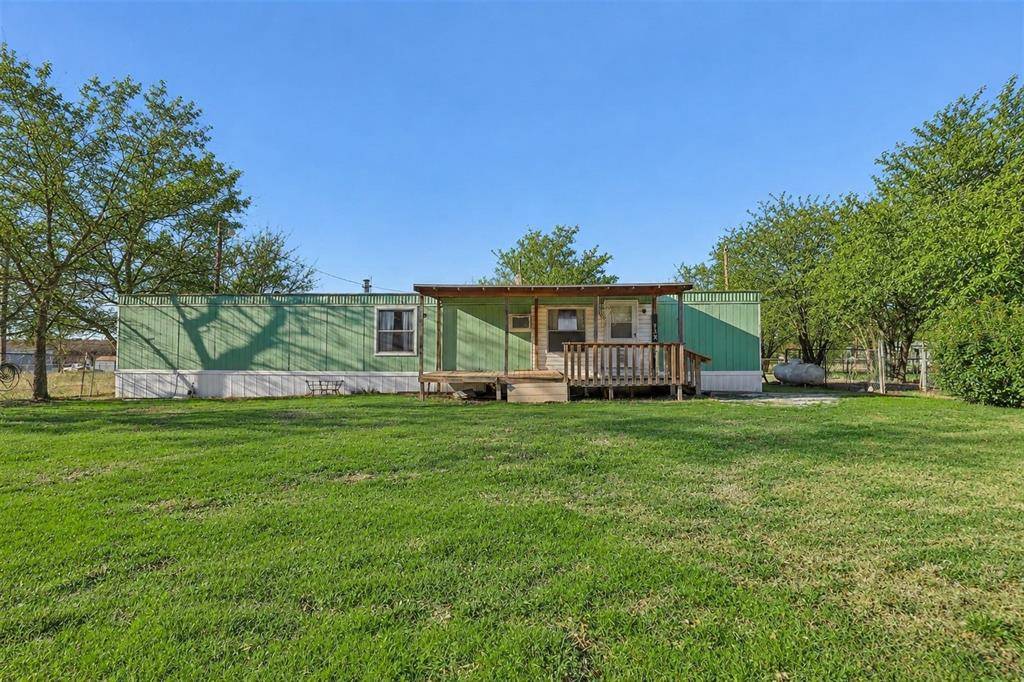 2014 Spring Court, Azle, TX 76020