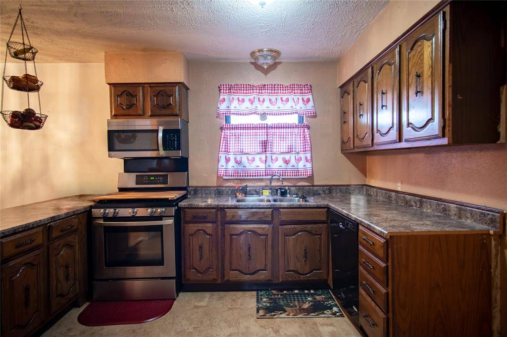 2251 Myrtlewood Drive, Dallas, TX 75232