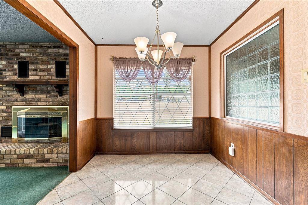 101 W Avenue G, Valley Mills, TX 76689