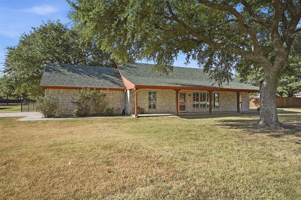 212 Bobby Sam Court, Collinsville, TX 76233