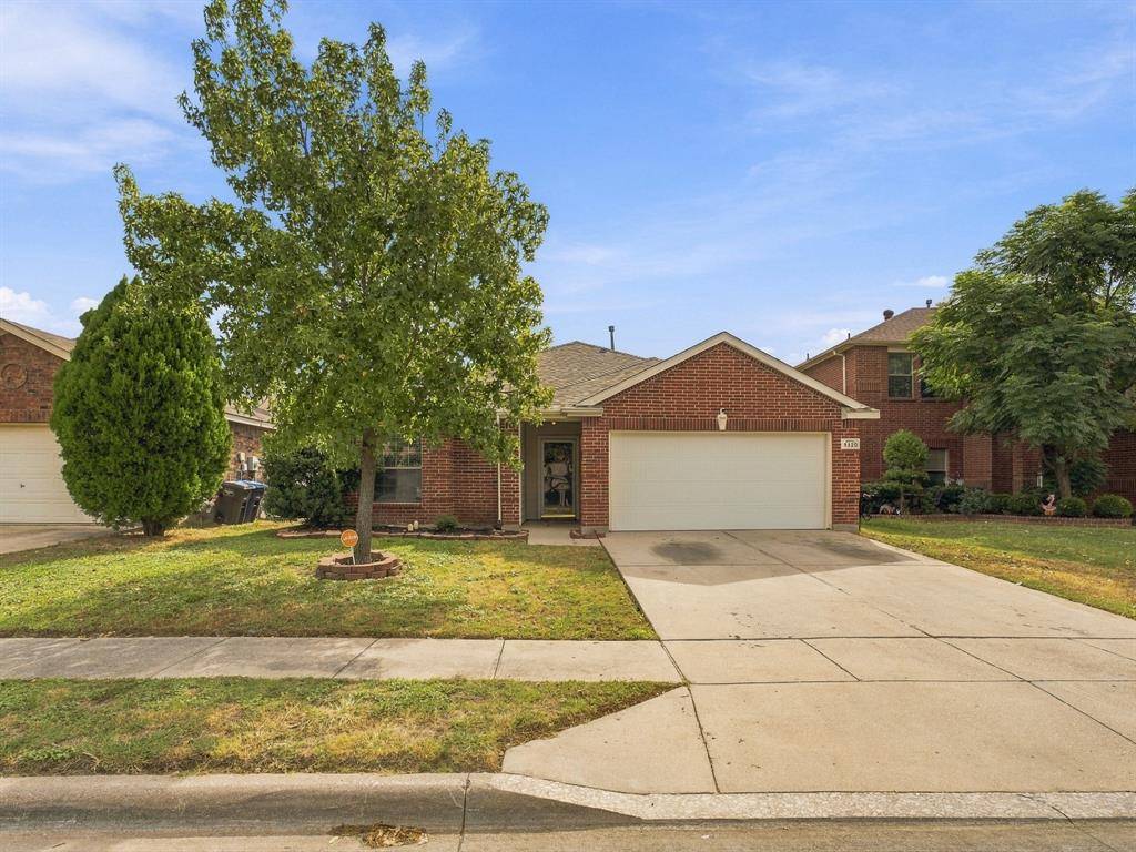 5820 Show Master Lane, Fort Worth, TX 76179