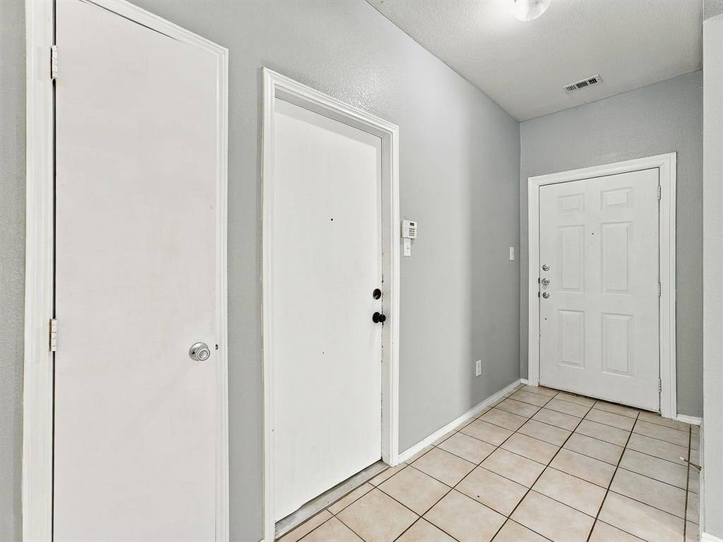 5820 Show Master Lane, Fort Worth, TX 76179