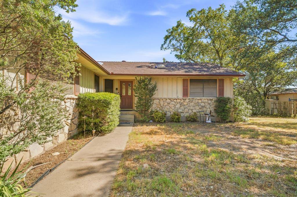 4017 Dakota Trail, Granbury, TX 76048