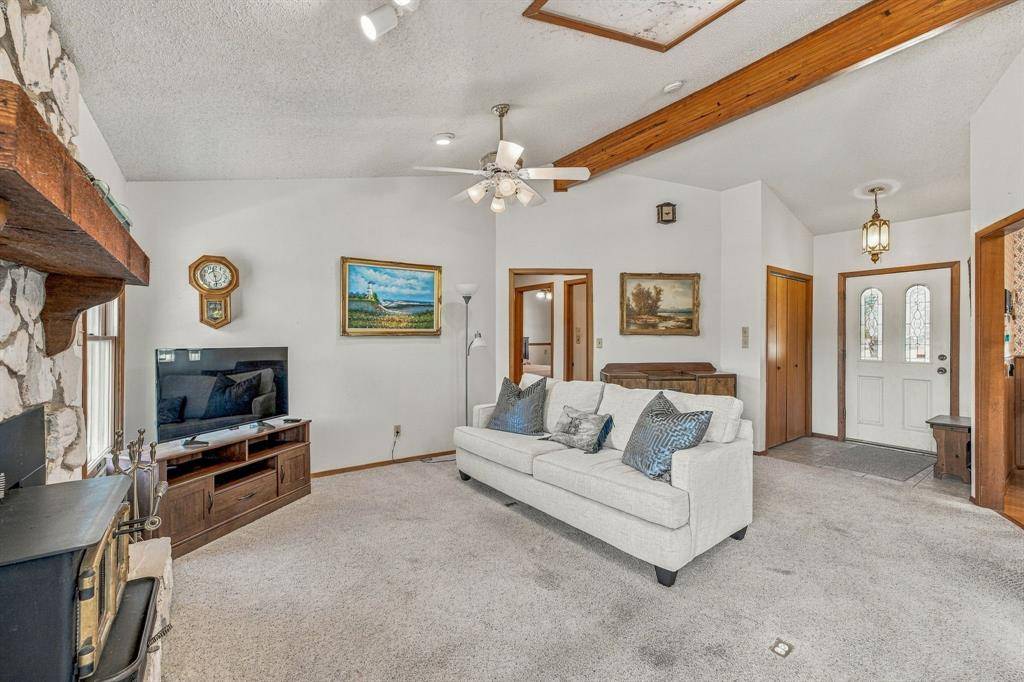 4017 Dakota Trail, Granbury, TX 76048