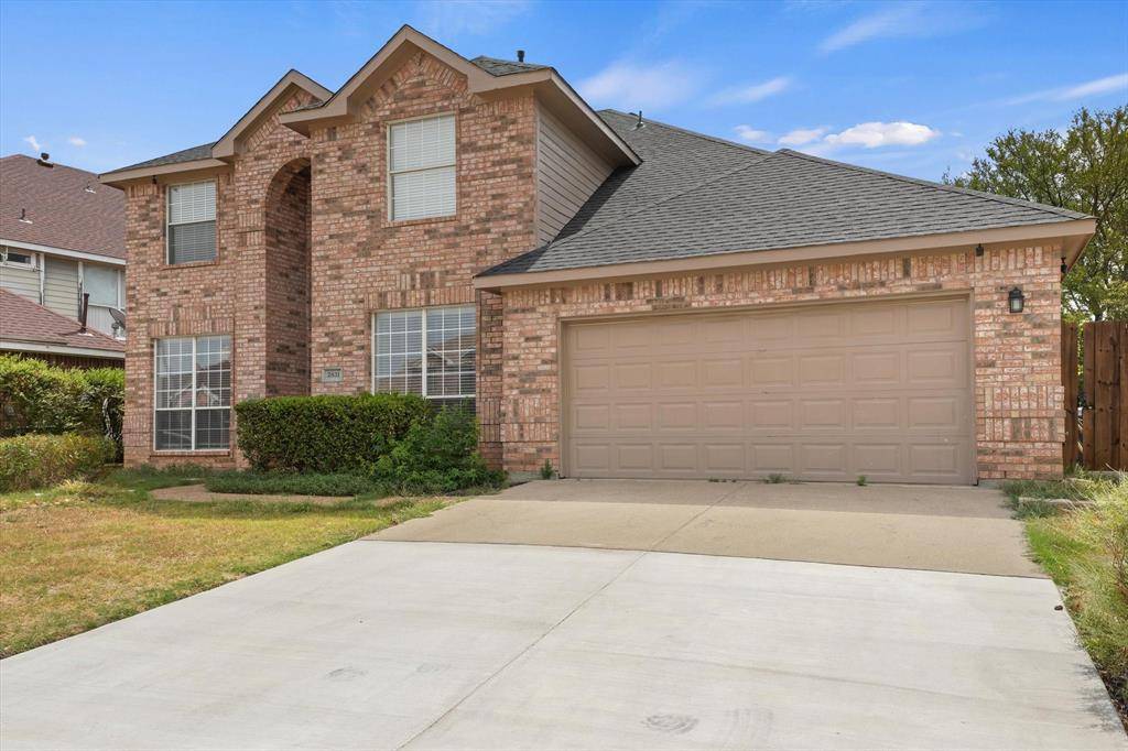2831 Atrium Drive, Grand Prairie, TX 75052