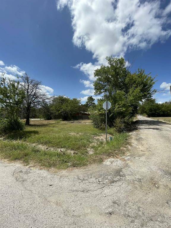 801 Thornton Carter Street, Mexia, TX 76667