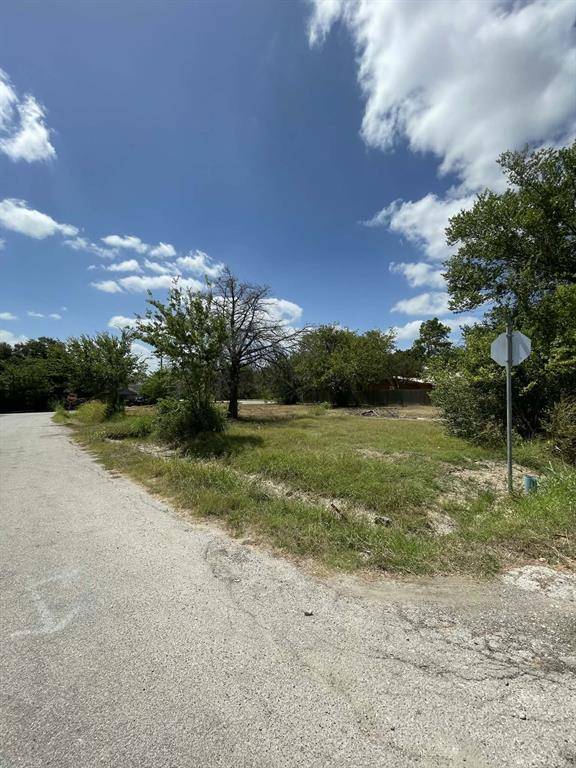 801 Thornton Carter Street, Mexia, TX 76667
