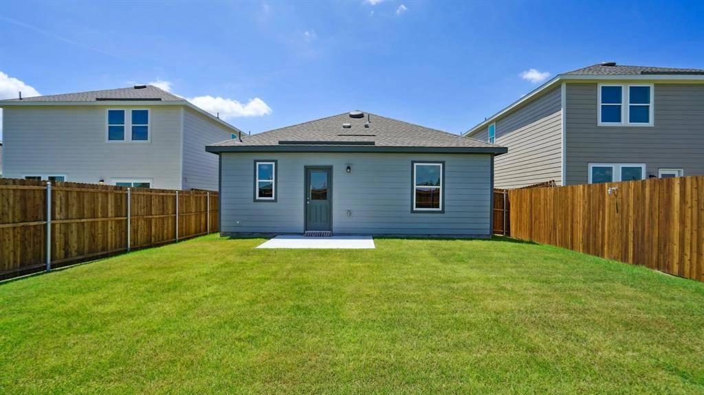 5725 Roadhouse Drive, Forney, TX 75126