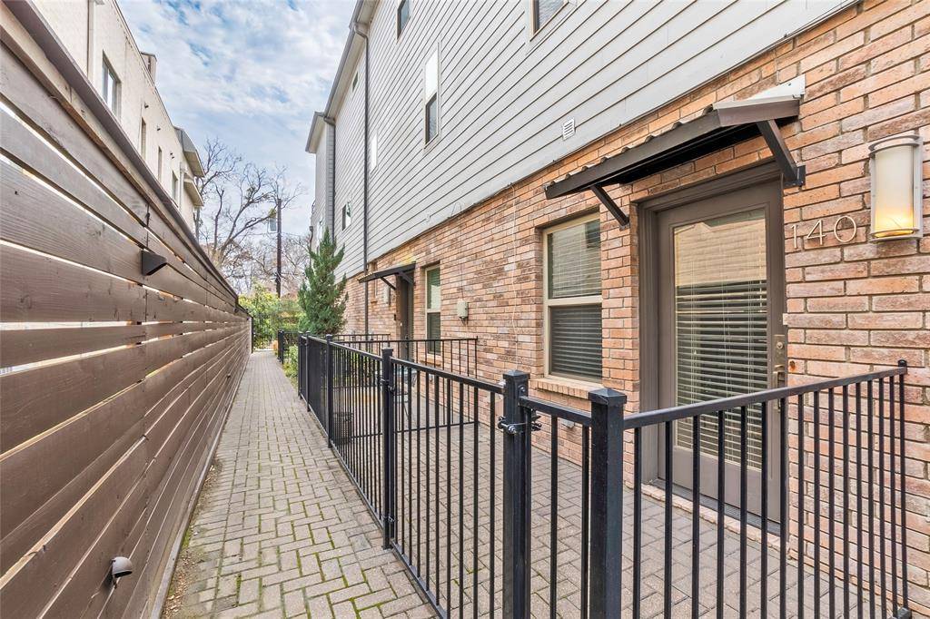 6051 Ross Avenue #110, Dallas, TX 75206