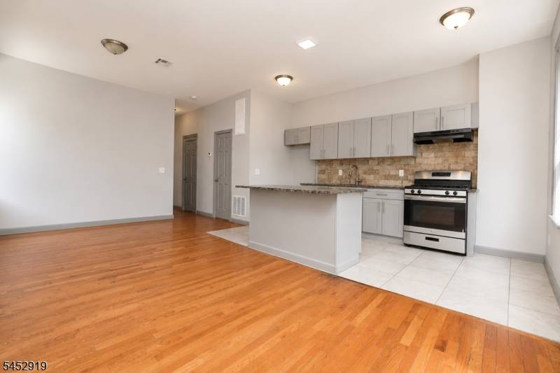 238 Fulton Ave, Jersey City, NJ 07305