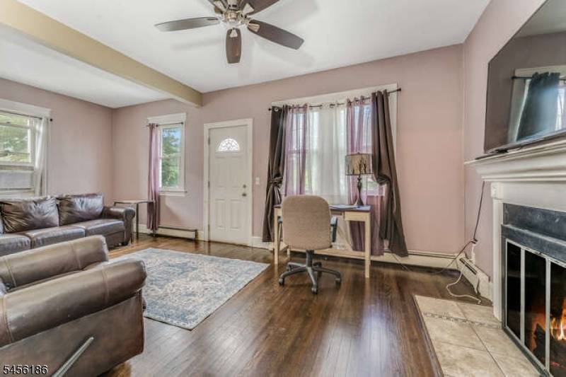 318 Marion Place, Manville Boro, NJ 08835