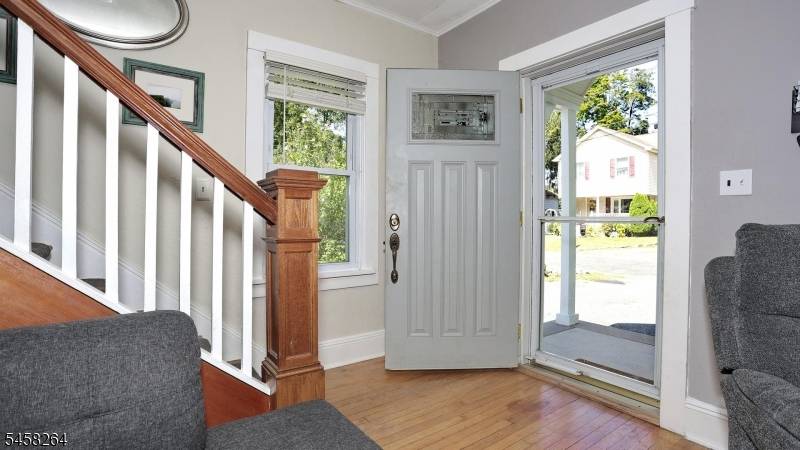 29 Silver Birch Ave, Oakland Boro, NJ 07436