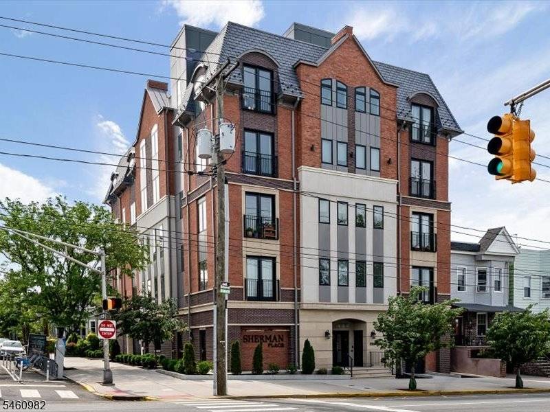 3316 John F Kennedy Blvd #404, Jersey City, NJ 07307