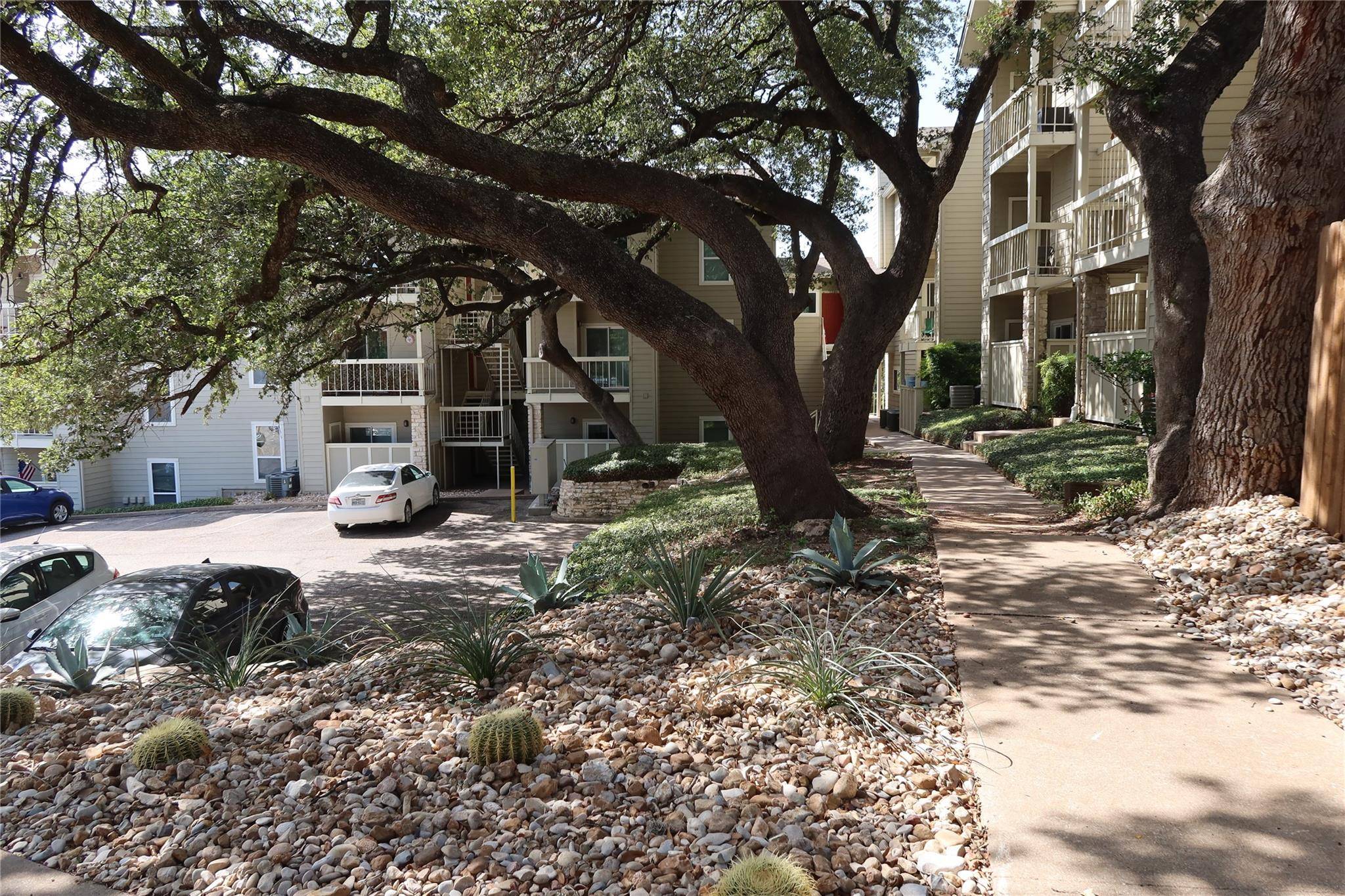 114 E 31st ST #106, Austin, TX 78705