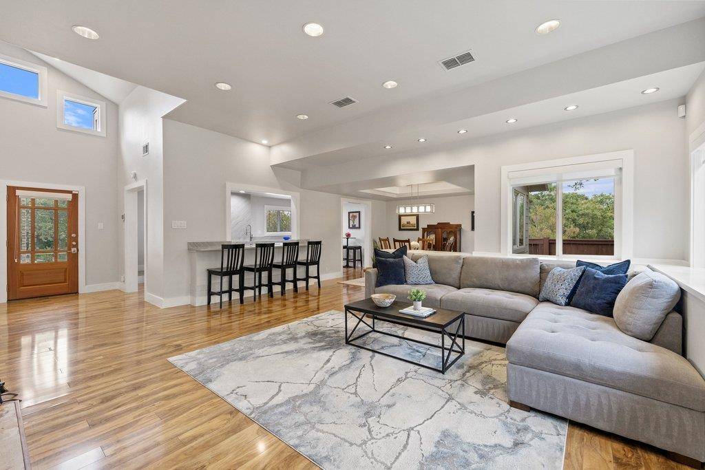 6101 Gun Bow CT, Austin, TX 78746